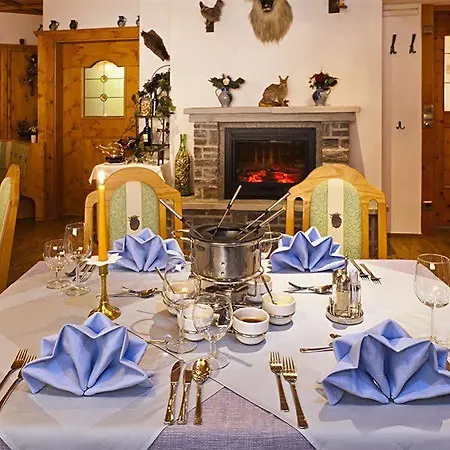 Szálloda Enzian Hochsoelden Superior 4*