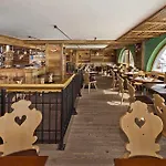 Hotel Enzian Hochsoelden Superior 4*