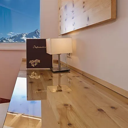 Enzian Hochsoelden Superior ゼルデン